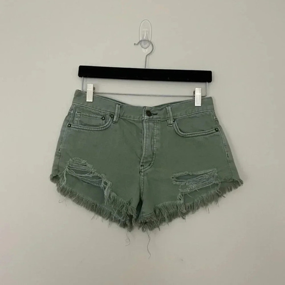 Free People We The Free Loving Good Vibrations Shorts in Sage Size 26 - Picture 1 of 6